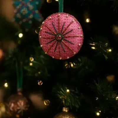 Guirlandes et boules de Noël - Ornement joyeux en forme de pleine lune - I WAS A SARI