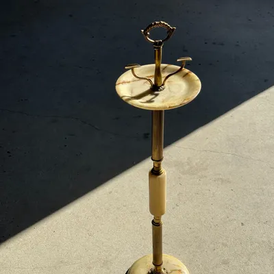 Objets de décoration - Cendrier sur pieds en marbre et en laiton H74 D17 - OFFICE OBJETS