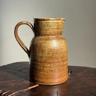 Carafes - Large speckled stoneware jug no mark below H21 - OFFICE OBJETS