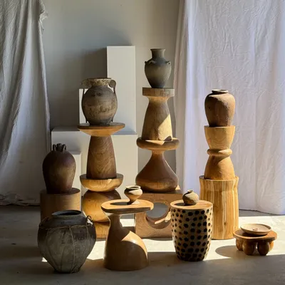 Objets de décoration - Grand pot en terre cuite gris et brun à anses et croisillons en rotin - OFFICE OBJETS