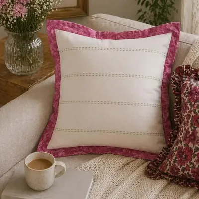 Homewear - Cotton cushion cover with recycled saree border 45×45 cm - I WAS A SARI