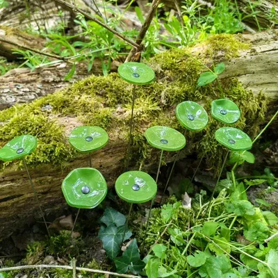 Décorations florales - Petite fleur ronde pour une utilisation en extérieur en vert pomme - CARNEOL GLASS