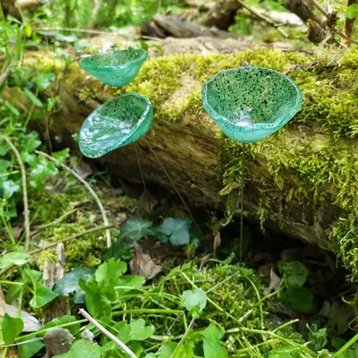 Décorations florales - Fleur de calebasse en verre de taille moyenne pour extérieur de couleur transparente, verte, noire avec tige en acier inoxydable de 43 cm. - CARNEOL GLASS
