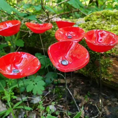 Floral decoration - Medium -sized glass calabel flower for outdoor in red colour with 43 cm stainless steel stem. - CARNEOL GLASS