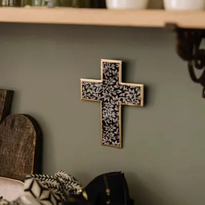 Other wall decoration - Carbon Branch cross ornament - BONCOEURS