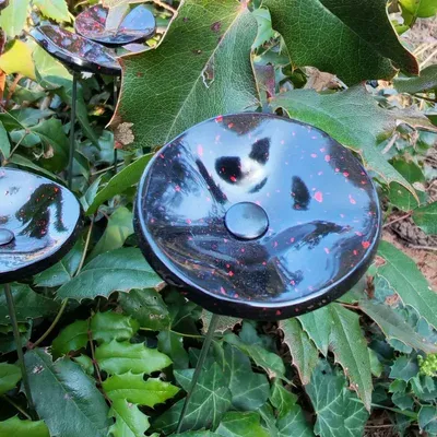 Décorations florales - Petite fleur en verre pour l'extérieur en noir, rouge - CARNEOL GLASS