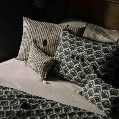 Fabric cushions - Coussin Les paons - BONCOEURS