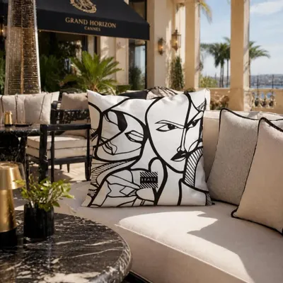 Tissus pour extérieurs - Coussin d'extérieur White Elongi  60 x 60 - Design by BRASS - ARTDECORIS