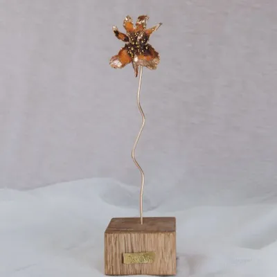 Décorations florales - Sculpture d'orchidée Cattleya peinte à la main - CÂPÂ JEWELRY