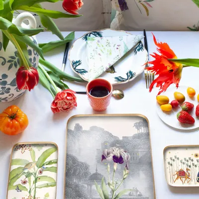 Decorative objects - Iris enamelled tray - PARADISIO IMAGINARIUM