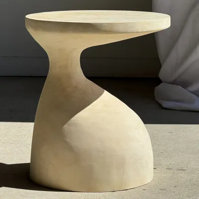 Autres tables  - Sexy Neck - Bout de canapé en bois massif (monoxyle) blanc - OFFICE OBJETS