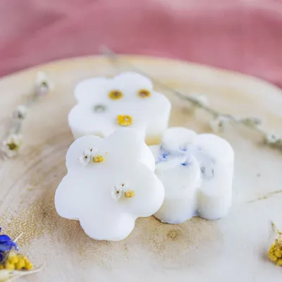Home fragrances - Honeysuckle Scented Wax Melts - ATELIER DALONG