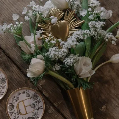 Décorations florales - Bijou de bouquet Coeur Sacré - BONCOEURS