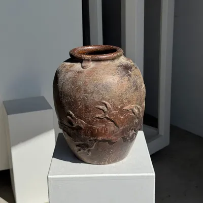 Vases - Large traditional Indonesian terracotta pot depicting a dragon - OFFICE OBJETS