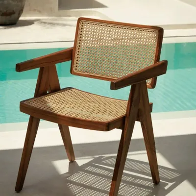 Chairs - Dwi - DESIGN TRIP