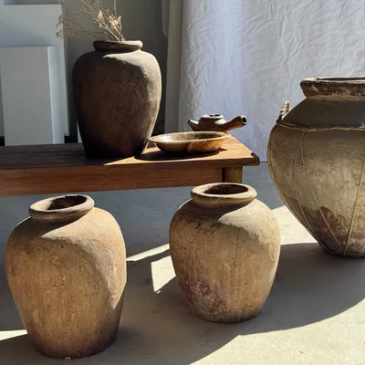 Vases - Vase de Borneo en terre cuite beige H35 D23 - OFFICE OBJETS