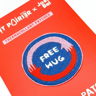 Cadeaux - Patch “Free Hugs” – Pour les âmes ouvertes - PETIT POIRIER