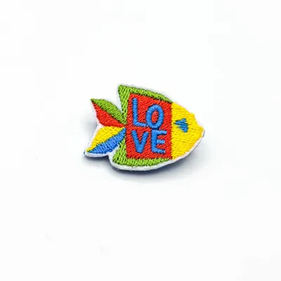 Accessoires enfants - Broche « Poisson Love » – Un petit coeur qui nage - PETIT POIRIER