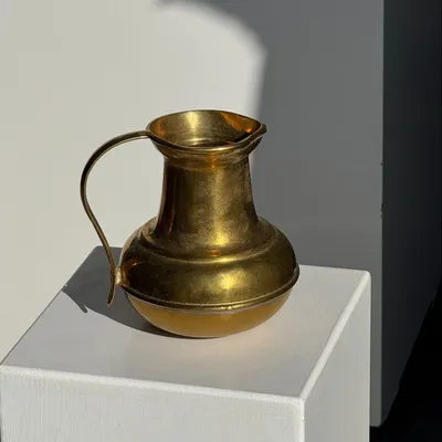 Carafes - Gilded metal carafe or jug H18 - OFFICE OBJETS