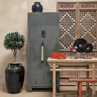 Wardrobe - Large lacquered cabinet - PAGODA INTERNATIONAL