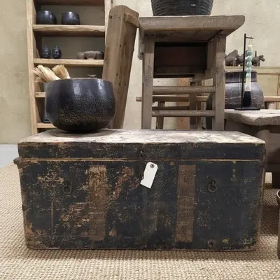 Objets de décoration - Coffre unique en bois - PAGODA INTERNATIONAL