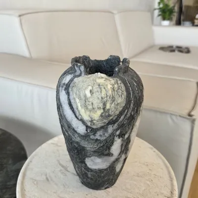 Objets de décoration - Vase de quartzite naturelle - SAGIT