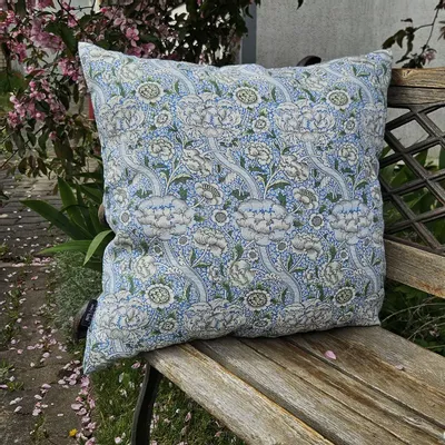 Cushions - Blue floral pillowcase William MOrris Wandle 100% linen - NORAVILLA