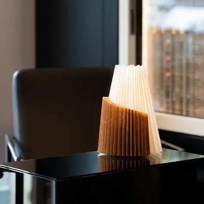 Table lamps - HALO - Foldable table lamp, customizable lightweight design, H 20cm - IT'S LIGHTING! INTERIOR LAMPS AND MORE...