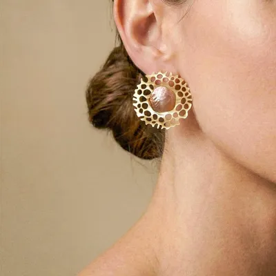 Jewelry - Y-MOP openwork studs earrings - Corallium - NATURE BIJOUX