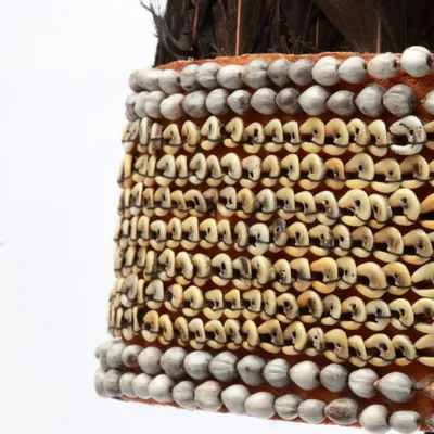 Decorative objects - The Papua Feather Hat on Stand - Black - BAZAR BIZAR LIVING