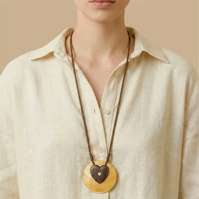 Bijoux - Collier long pendentif nacre et bois - Wild Heart - NATURE BIJOUX