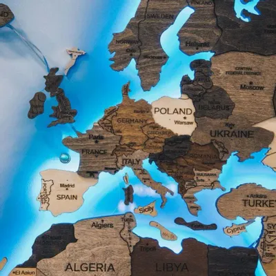 Autres décorations murales - Carte du Monde en Bois 3D LED 2.0 (avec fond en acrylique) Prime Plus Dark Walnut 3XL - ENJOY THE WOOD