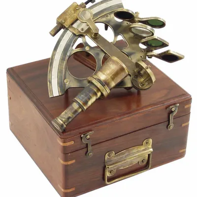 Decorative objects - Sextant in old wooden box, 8" - TRADE WINDS