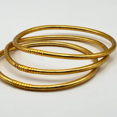 Bracelets - Jonc  bouddhiste fin 2 mm LIGHT GOLD - JOLIE JULIE