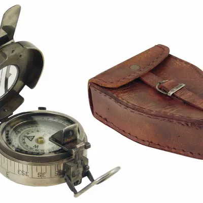 Decorative objects - Brunton compass, 3", leather pouch - TRADE WINDS