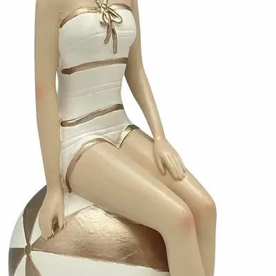 Sculptures, statuettes et miniatures - Baigneuse assise sur ballon, polyresine, H. 20 cm - TRADE WINDS