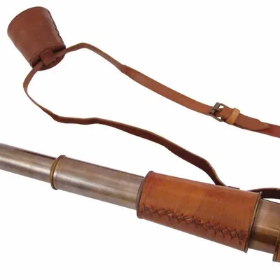 Objets de décoration - Longue vue en cuir, finition laiton vieilli - L. 43 cm - TRADE WINDS
