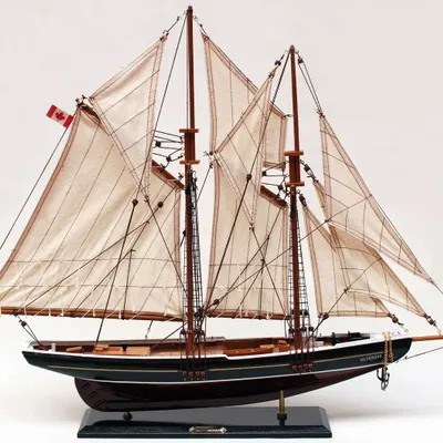 Objets de décoration - Maquette Bluenose, L.80 x H.65 x l.12.5 cm - TRADE WINDS