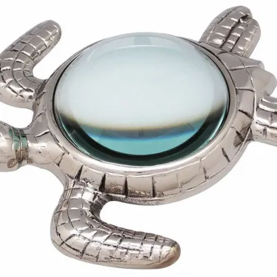 Presse-papier - Loupe presse papier tortue marine, Laiton nickelé - 11.5 cm - TRADE WINDS
