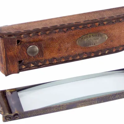 Other office supplies - Working magnifier with leather pouch, reproduction from the London opticians Watts & Sons, 1814, magnification x2,5 - TRADE WINDS