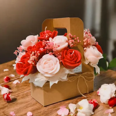 Candles - Artisan Flower Candle Bouquet Basket–Scented Collection - WIRAWIRI