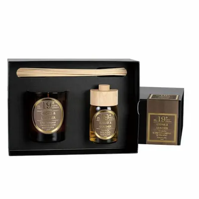 Candles - NUMBERS COLLECTION NUM.19 CEDAR & LEATHER SET OF CANDLE AND DIFFUSER - CERABELLA SL