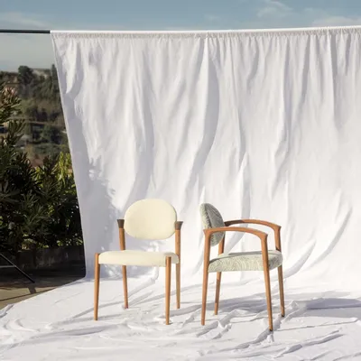 Chaises pour collectivités - Chaise Salle à manger Tanoco bois massif avec bras - assise tissu COM - DUISTT