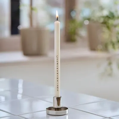 Objets de décoration - Taper candles in seasonal colours and patterns - IB LAURSEN