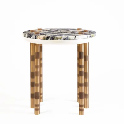 Tables pour hôtels - Table d'appoint ronde Ipanema Pieds laiton & Plateau en chêne naturel - DUISTT