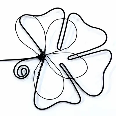 Other wall decoration - Clover Flower - "Happiness" - Wire Wall Decoration - BIJOUX DE MUR