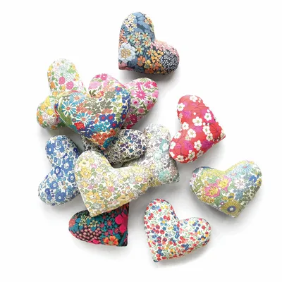 Home fragrances - 24 Loose Cotton Lavender Hearts - Assorted Liberty Fabrics - LIME TREE DESIGN