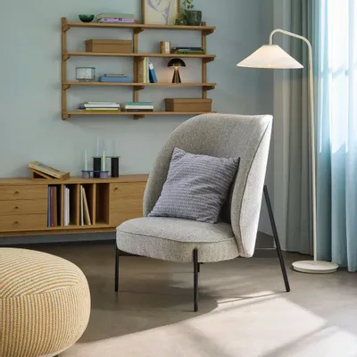 Lounge chairs - Area Lounge Chair Light grey - HÜBSCH