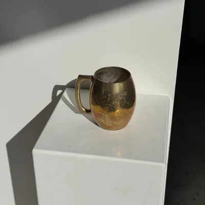 Tasses et mugs - Mug indien en métal doré gravé de motifs floraux H11 - OFFICE OBJETS