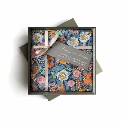 Foulards et écharpes - Écharpe bandana carrée en coton : fabriquée à partir de tissu Liberty - LIME TREE DESIGN